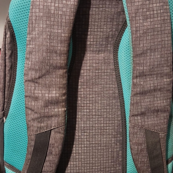 Volcano Backpack-Excellent Condition!!! - Picture 5 of 10